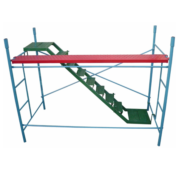 escalera interna andamio